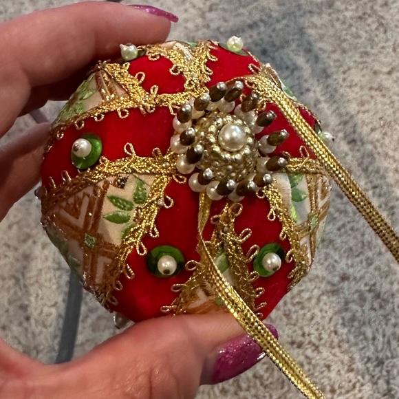 Vintage hand made ornament - Picture 4 of 6